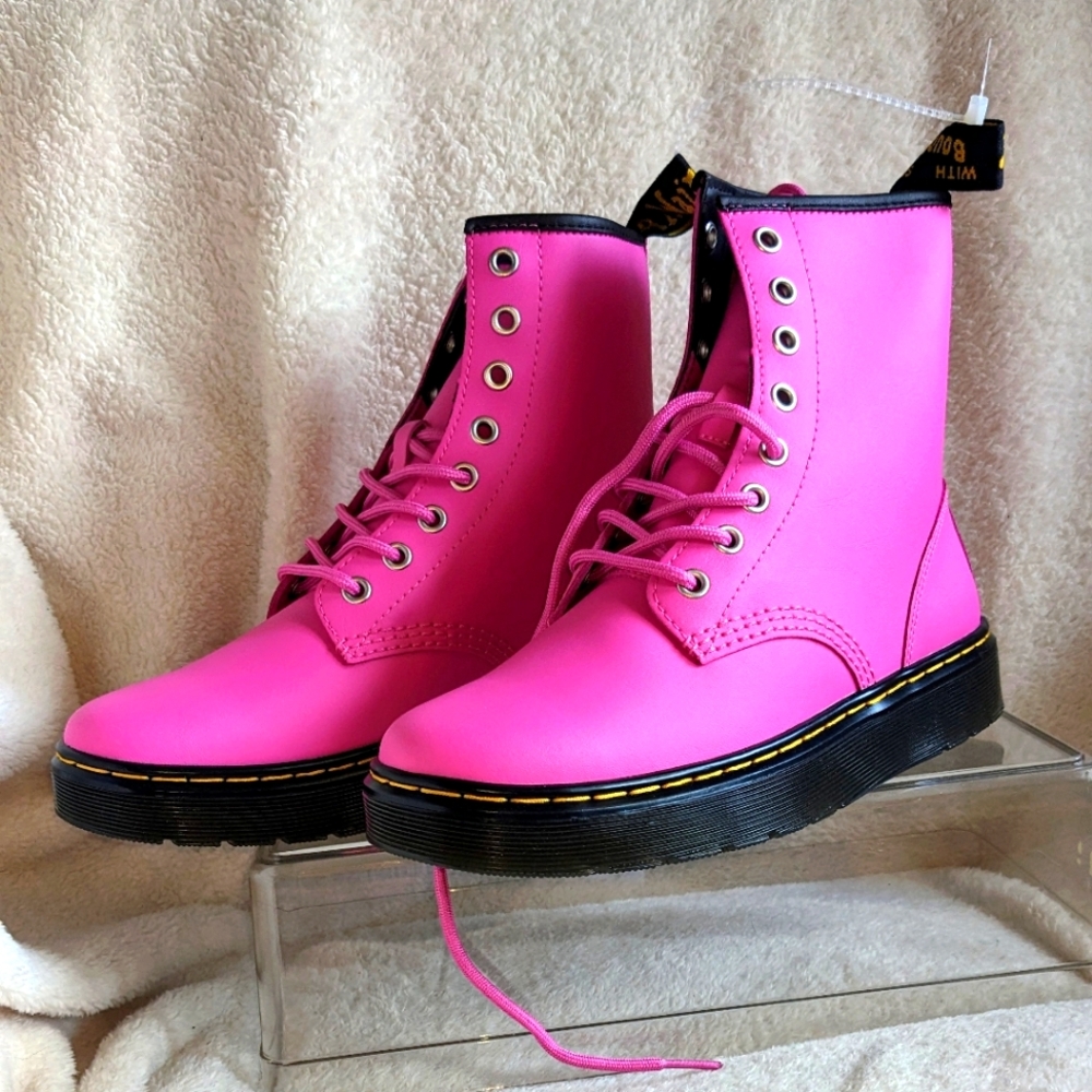 NWOT or Box Women's DR. MARTENS 1460 Pink Air Walk Boots size 7 - Picture 2 of 8